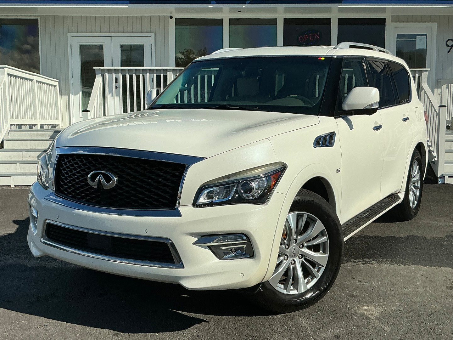 2015 INFINITI QX80 Base's photo