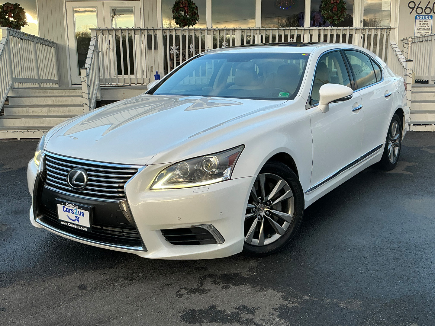 2014 Lexus LS Base's photo