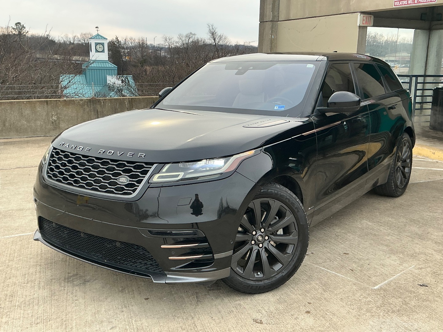 2018 Land Rover Range Rover Velar SE's photo