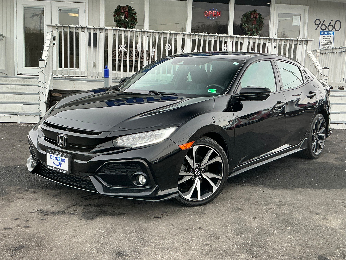 2017 Honda Civic Hatchback Sport Touring's photo