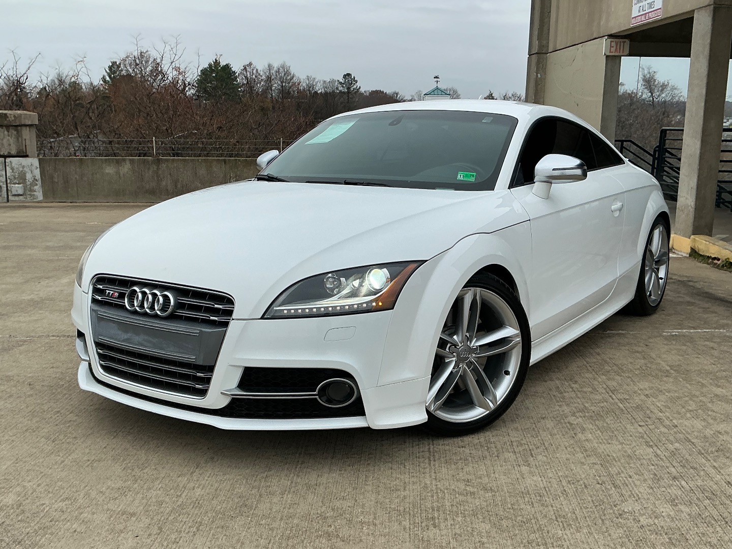 2013 Audi TTS Premium Plus's photo