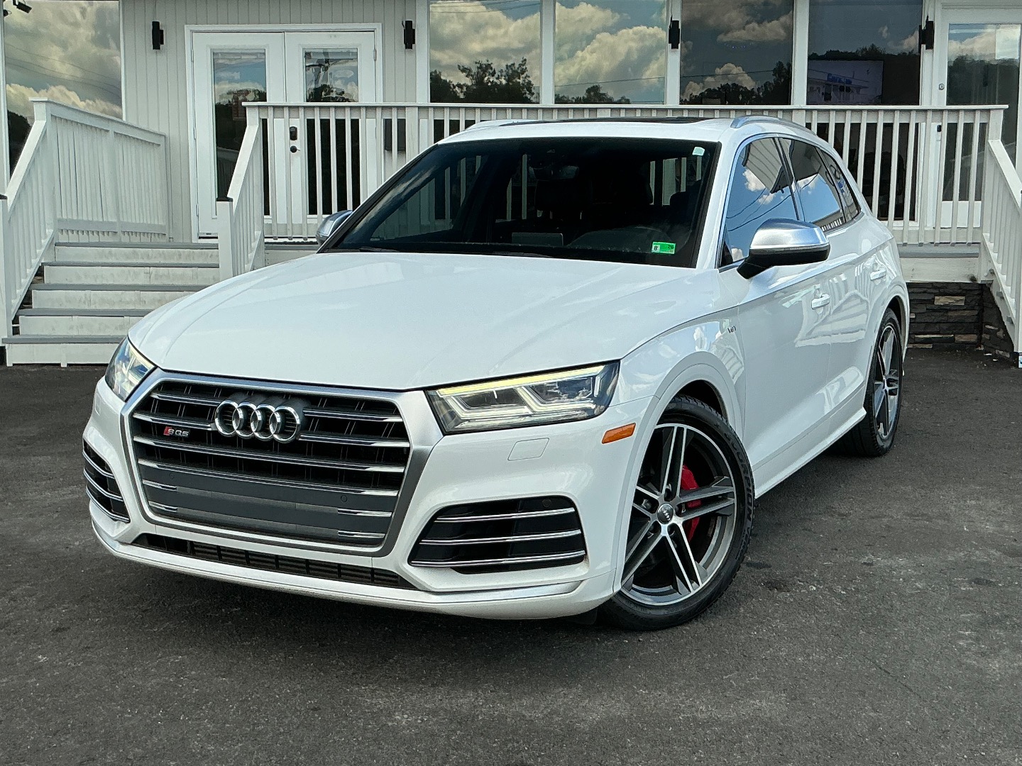 2018 Audi SQ5 Premium Plus's photo