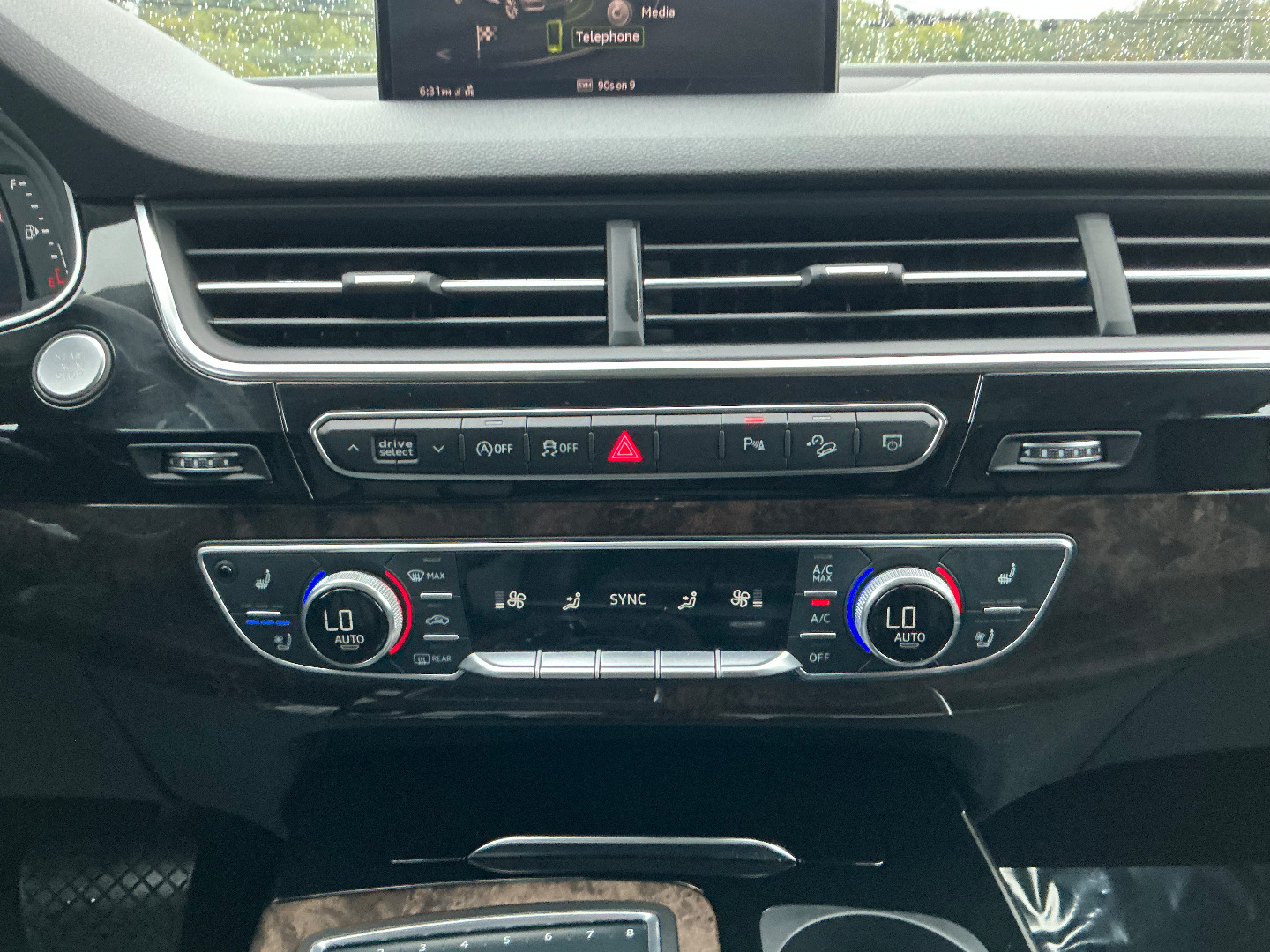 2018 Audi Q7 3.0T Prestige photo 25