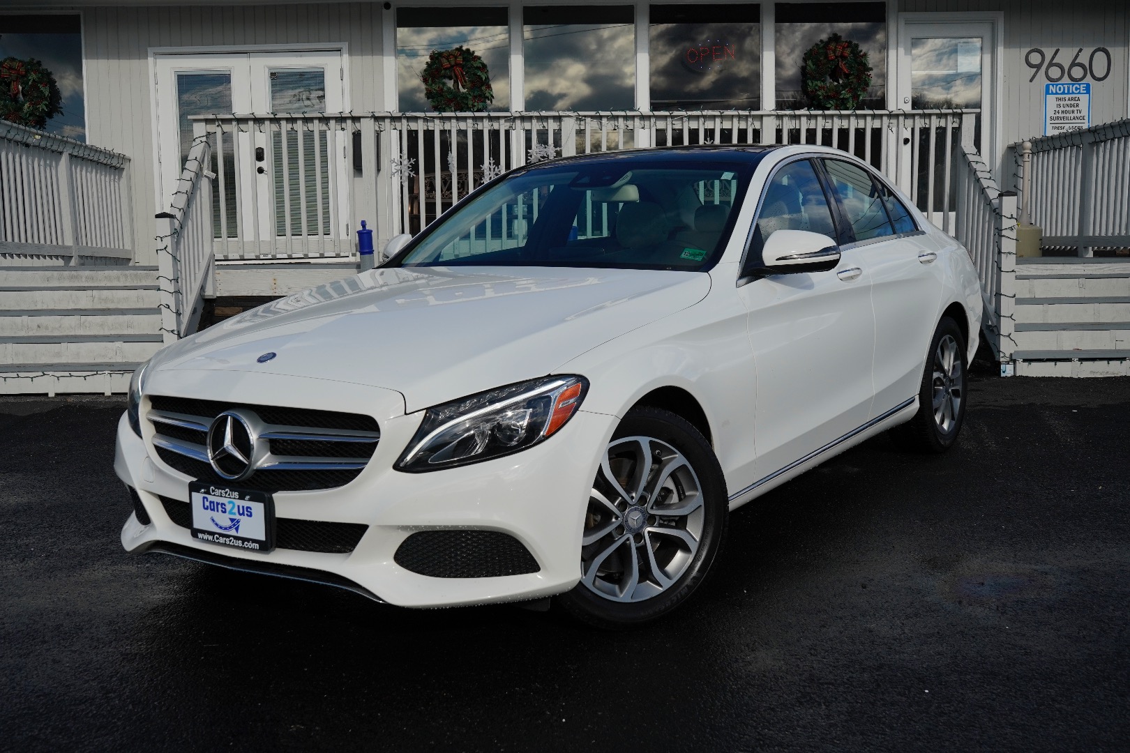 2016 Mercedes-Benz C-Class C300's photo