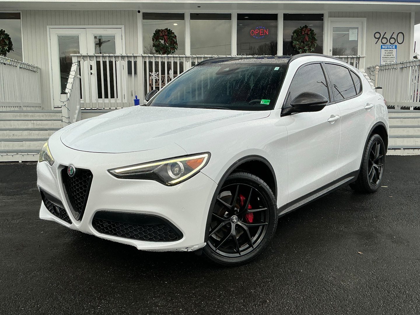 2019 Alfa Romeo Stelvio Ti Sport's photo