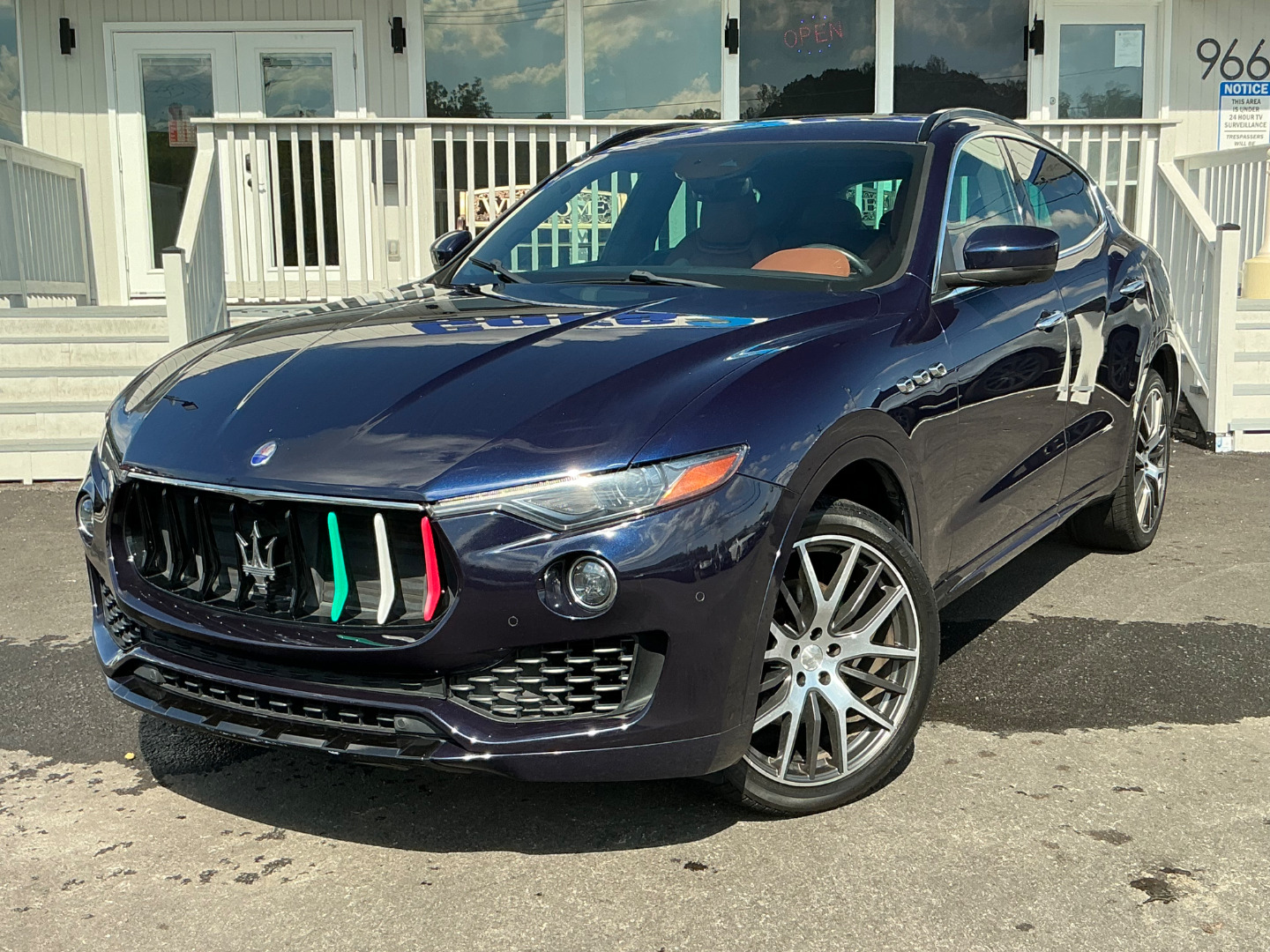 2017 Maserati Levante Base's photo