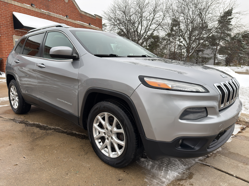 2014 Jeep Cherokee Latitude photo 3