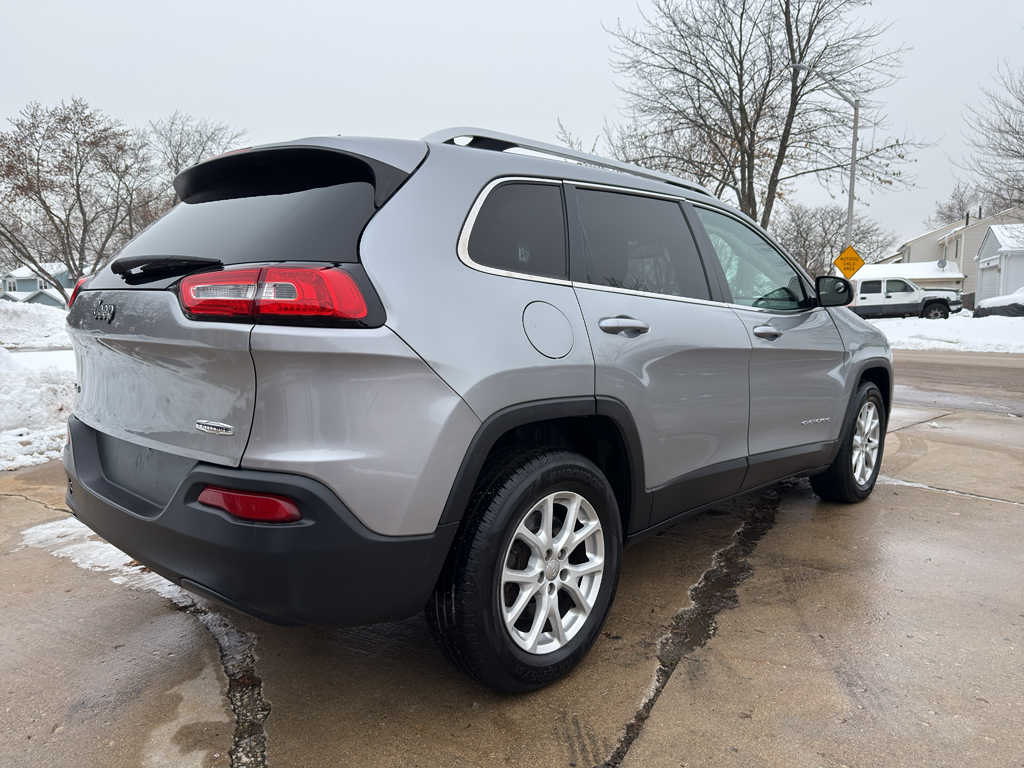 2014 Jeep Cherokee Latitude photo 4