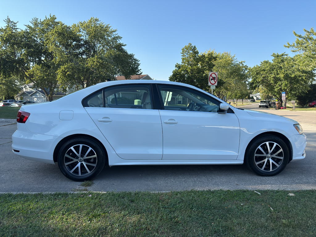2017 Volkswagen Jetta 1.4T SE photo 5