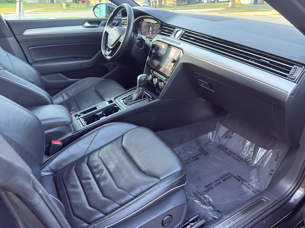2019 Volkswagen Arteon SEL Premium R-Line photo 17