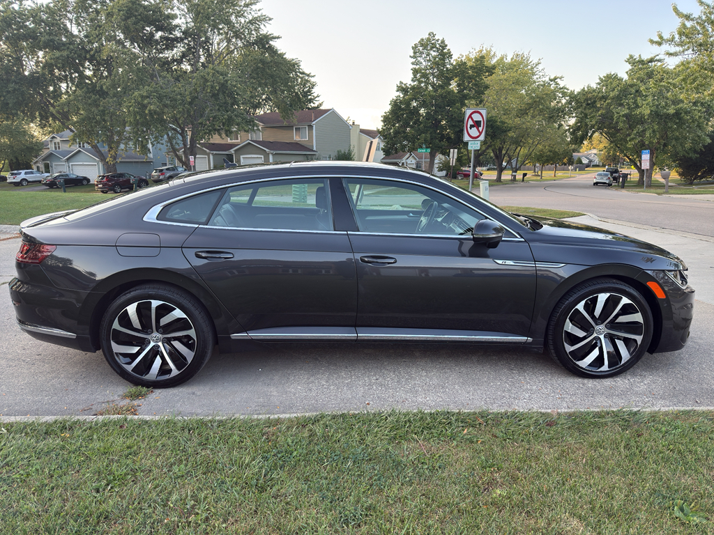 2019 Volkswagen Arteon SEL Premium R-Line photo 4