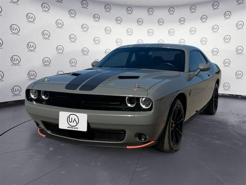 2017 DODGE CHALLENGER SXT