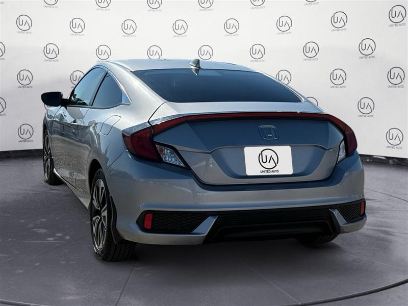 2016 Honda Civic EX-T photo 3