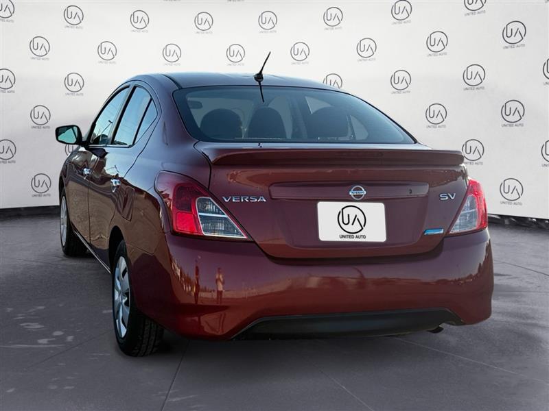 2016 Nissan Versa Plus SL SV photo 3