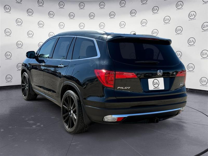 2016 Honda Pilot Elite photo 3