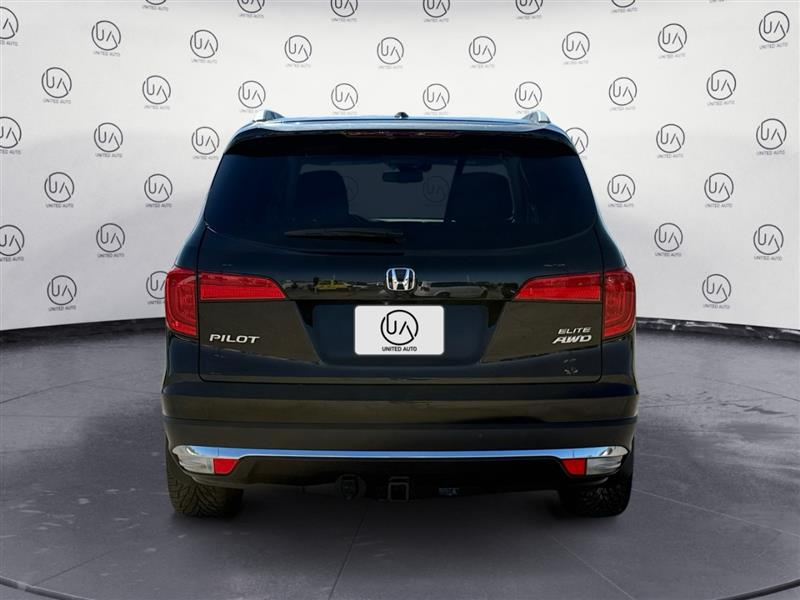 2016 Honda Pilot Elite photo 4