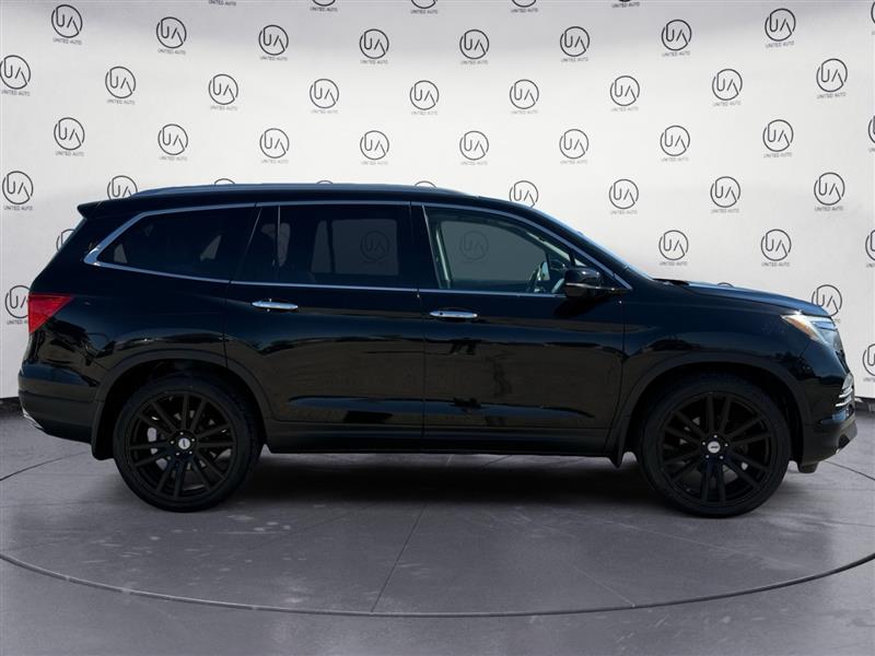 2016 Honda Pilot Elite photo 6