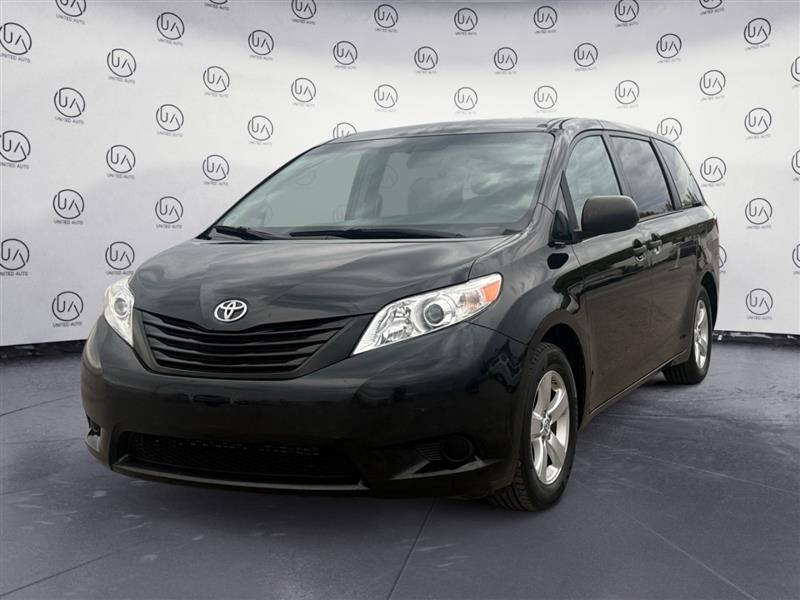 2017 TOYOTA SIENNA L