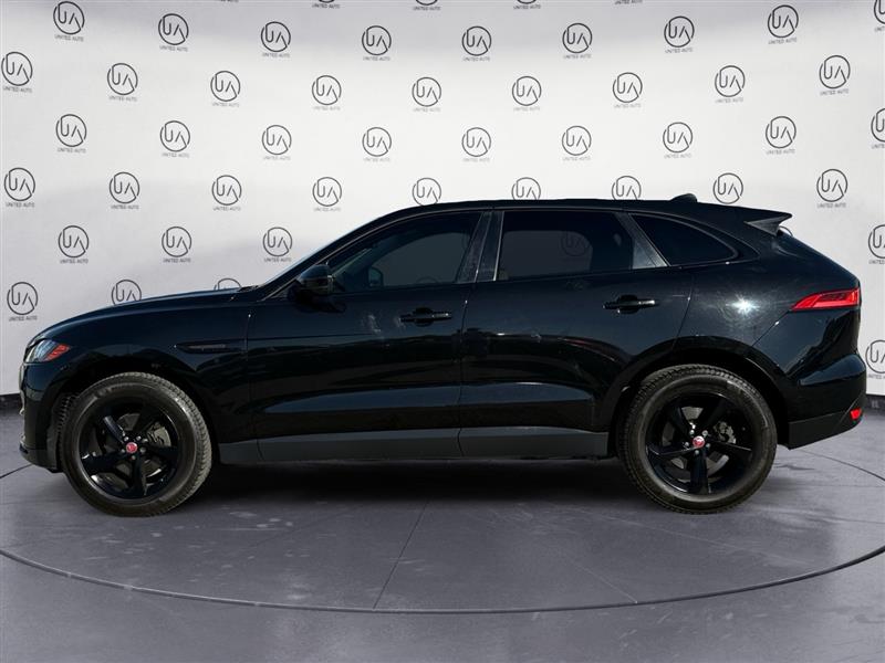 2019 Jaguar F-PACE Prestige photo 2