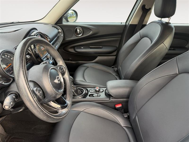 2017 Mini Clubman Base photo 9