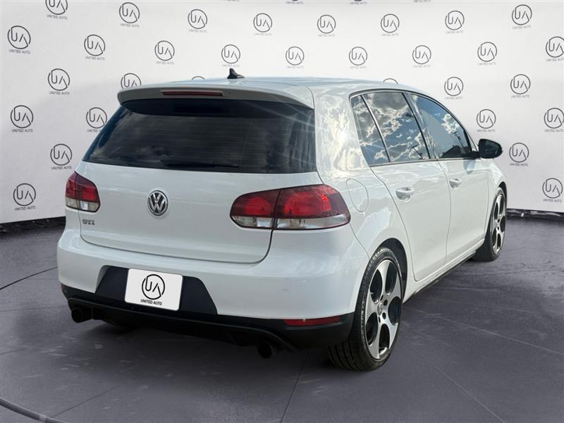 2013 Volkswagen Golf GTI photo 4