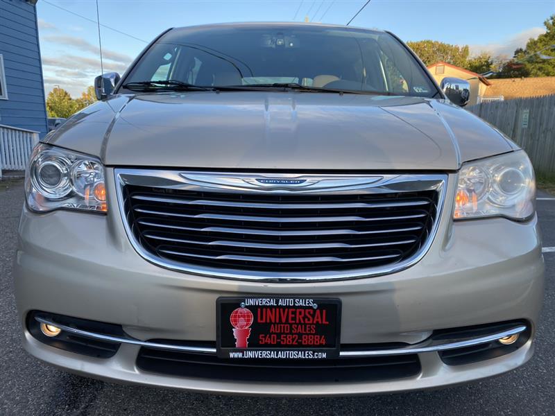 2013 CHRYSLER TOWN & COUNTRY Limited