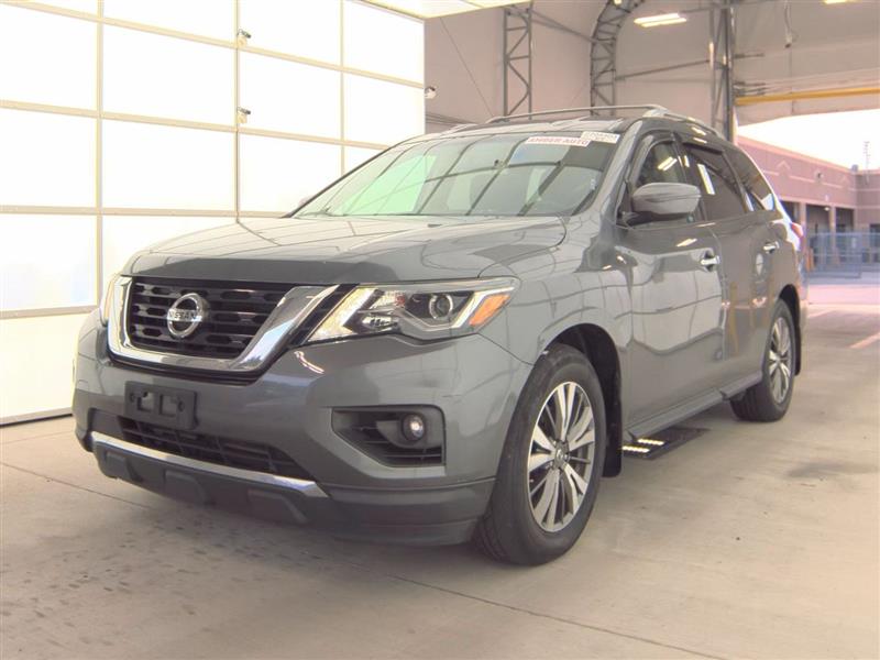 2017 NISSAN PATHFINDER SV