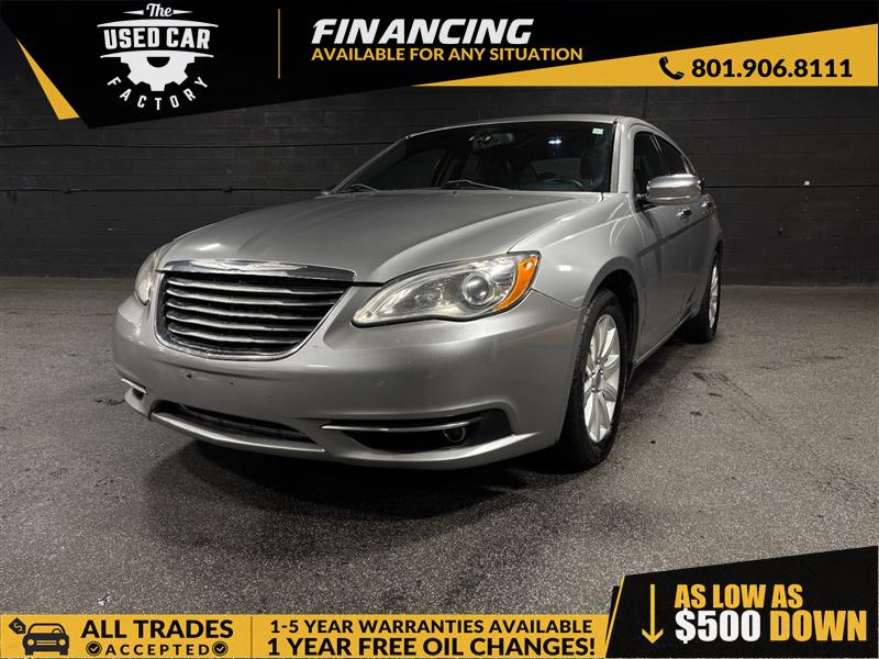 2014 Chrysler 200 Limited's photo