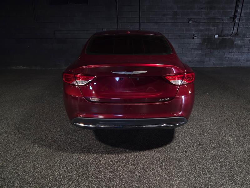 2015 Chrysler 200 Limited photo 3