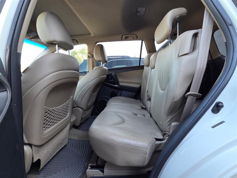 2011 Toyota RAV4 Limited photo 10
