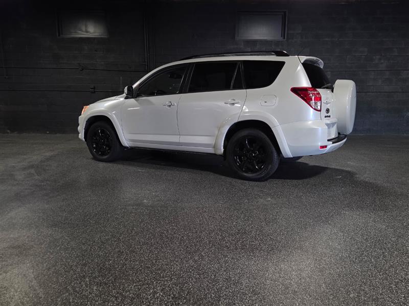 2011 Toyota RAV4 Limited photo 2