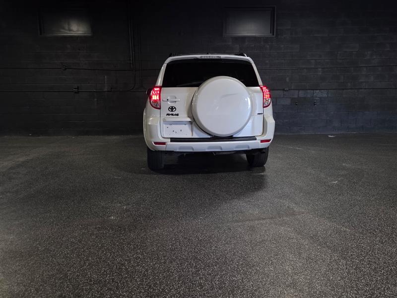 2011 Toyota RAV4 Limited photo 3