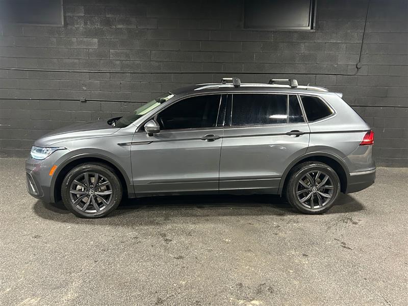 2022 Volkswagen Tiguan SE photo 2