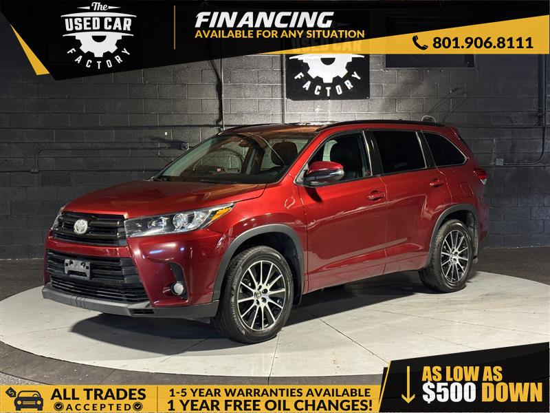 2017 TOYOTA HIGHLANDER SE