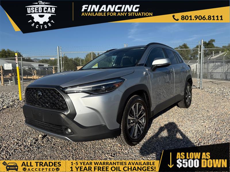 2022 Toyota Corolla Cross XLE's photo