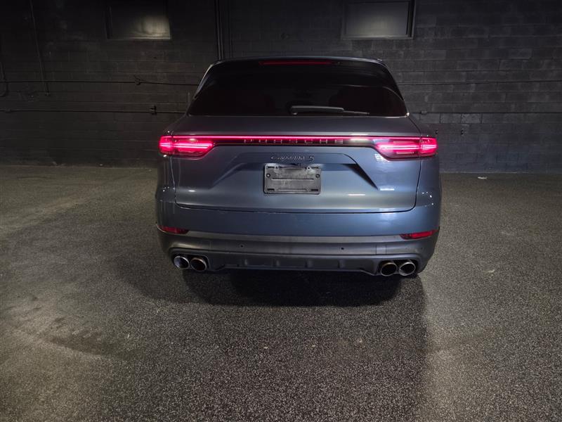 2019 Porsche Cayenne S photo 4