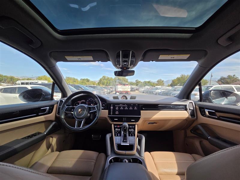 2019 Porsche Cayenne S photo 9