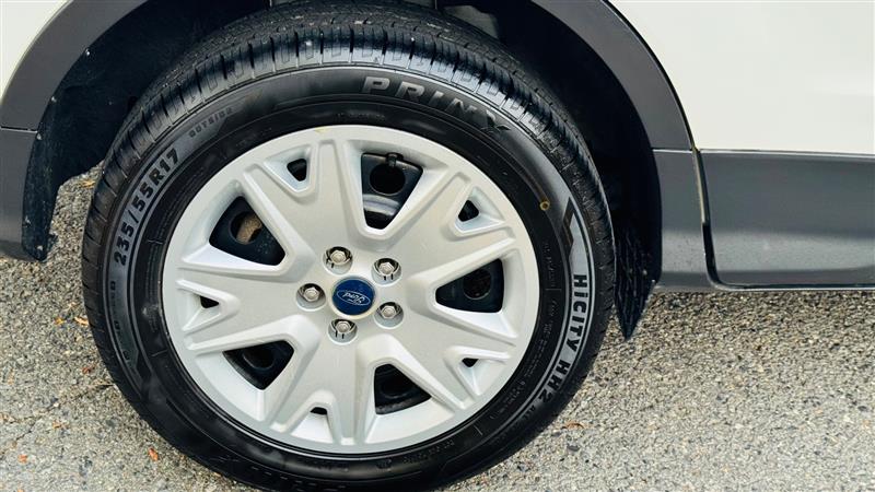 2013 Ford Escape S photo 13