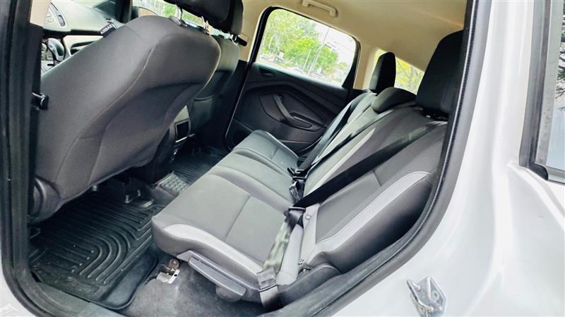 2013 Ford Escape S photo 24