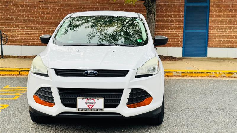 2013 Ford Escape S photo 3
