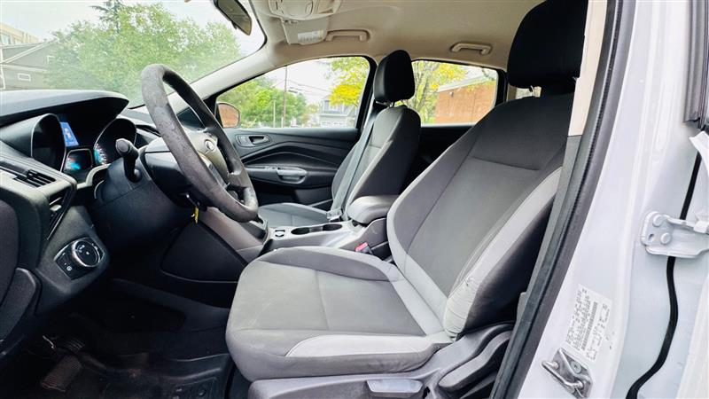 2013 Ford Escape S photo 27