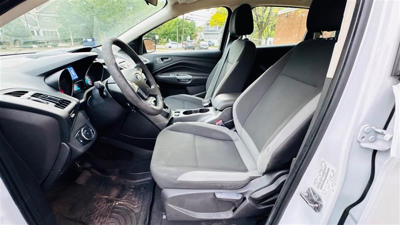 2013 Ford Escape S photo 28