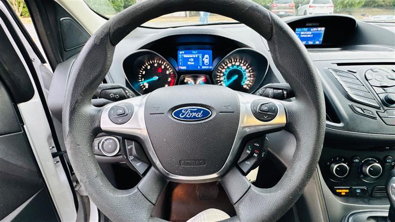 2013 Ford Escape S photo 33