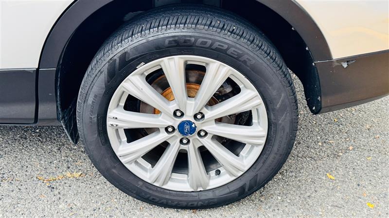 2017 Ford Escape Titanium photo 16