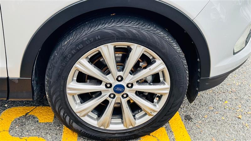 2017 Ford Escape Titanium photo 18