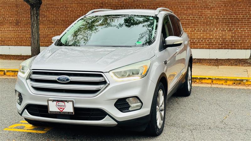 2017 Ford Escape Titanium photo 2