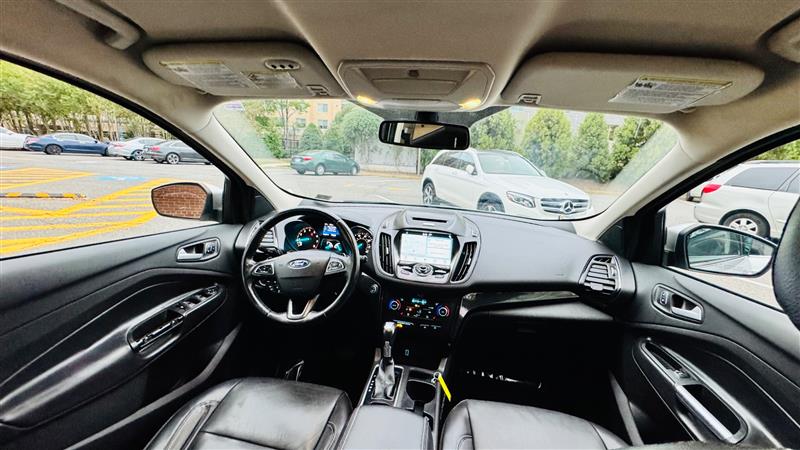2017 Ford Escape Titanium photo 26