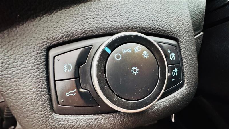 2017 Ford Escape Titanium photo 35