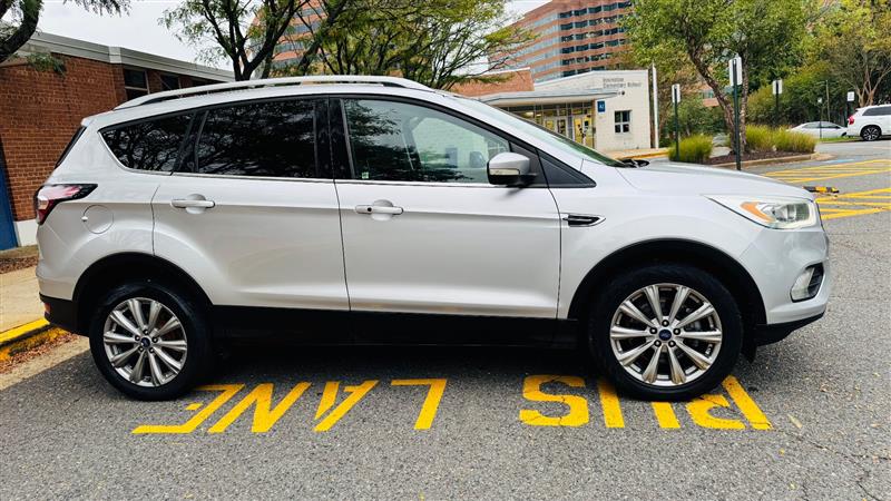 2017 Ford Escape Titanium photo 8