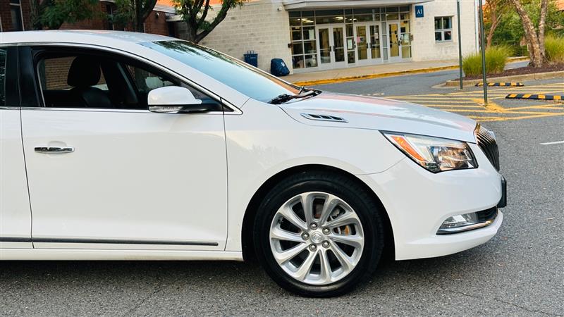 2016 Buick LaCrosse Leather photo 4